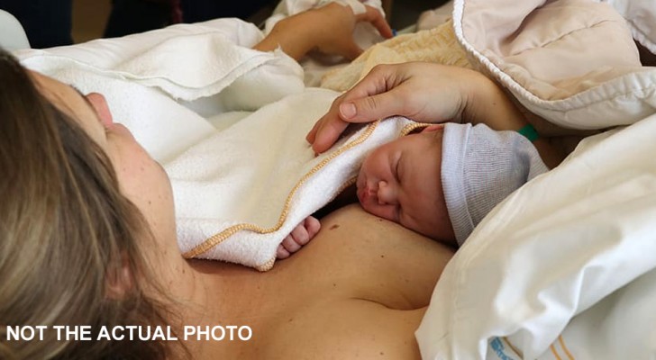 A young man attends the birth but is ashamed of his partner: "stop screaming, you are embarrassing me"