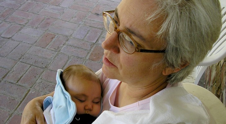 Die zu aufdringliche Schwiegermutter ändert den Namen ihres Enkels, während seine Mutter noch im Krankenhaus ist