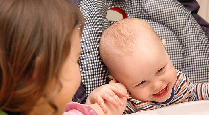 Das Lachen von Kindern beim Kitzeln ist nicht immer ein Zeichen für Belustigung: Das sagt eine Studie