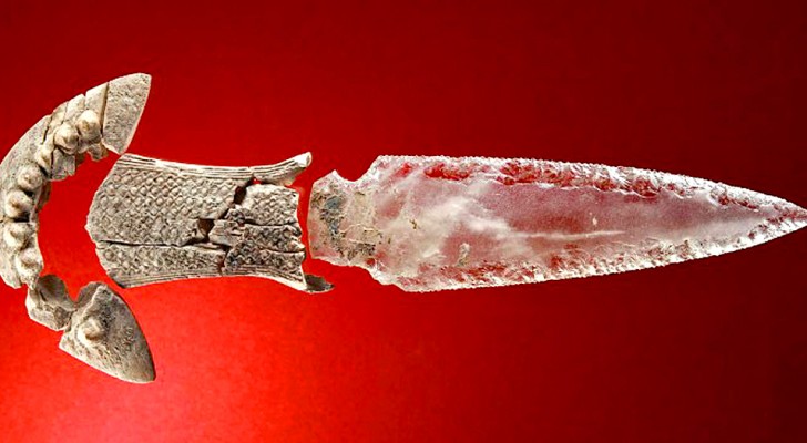 En underbar 5000 år gammal kristalldolk har hittats i Spanien: den hade "magiska" krafter