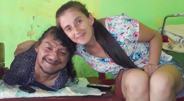 He was born without arms or legs and raised his two daughters without the help of his wife: "He is the best dad in the world"