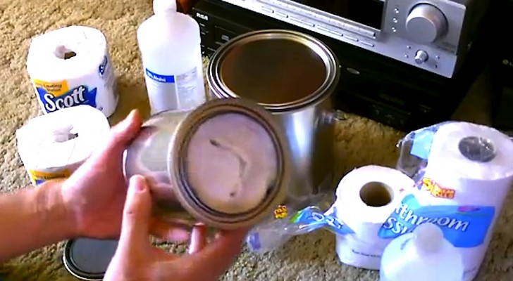 A roll of toilet paper in a can? The reason is brilliant!