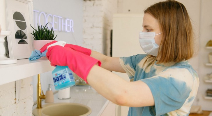 In 30 jaar heeft hij zijn vrouw nooit geholpen met het schoonmaken van het huis: vandaag moet hij haar een schadevergoeding van 60.000 euro betalen