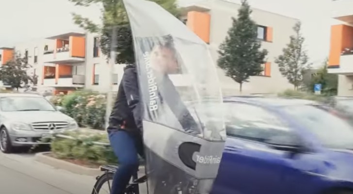 Deutsches Startup entwirft Fahrrad-Windschutzscheibe, die Radfahrer vor Regen schützt