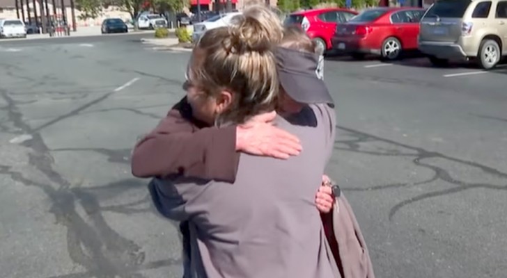 Elle se rend à pied au travail tous les jours depuis sept ans : la communauté lui offre une nouvelle voiture comme cadeau surprise