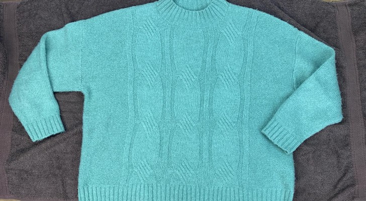 Wil je een oude gekrompen trui herstellen? Probeer een aantal zelfgemaakte trucjes