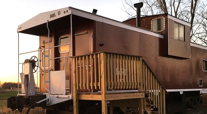 Far och dotter förvandlar ett gammalt lok till en mysig bostad: de hyr ut det på Airbnb