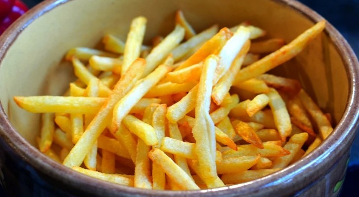 Möchten Sie bessere Pommes frites als die aus dem Fast-Food-Restaurant probieren? Finden Sie heraus, wie man sie zu Hause herstellen kann