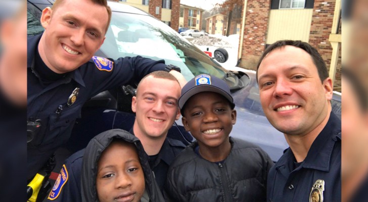 Ningún niño viene a su fiesta de cumpleaños: oficiales de la policía le hacen una sorpresa (+VIDEO)