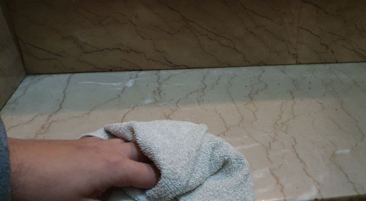 Fai brillare le tue scale di marmo con semplici metodi casalinghi