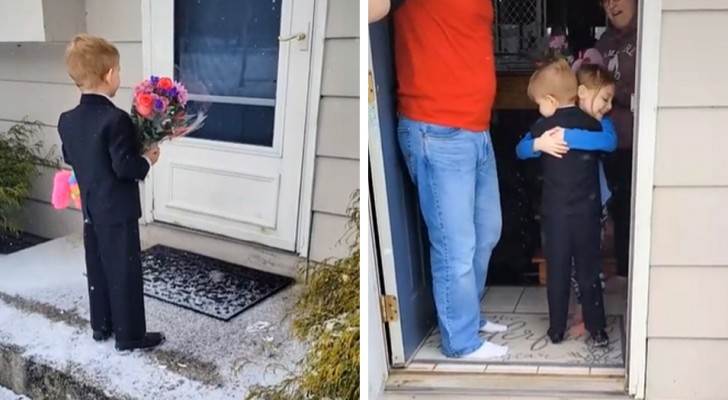 Kleiner Junge gesteht einer Klassenkameradin seine Gefühle, indem er in Jackett und Krawatte mit Blumen vor ihrer Tür erscheint