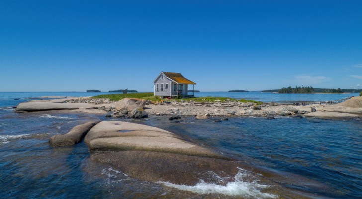 Till salu det mest avlägsna huset i världen: det ligger på en öde ö och priset är 339.000 dollar