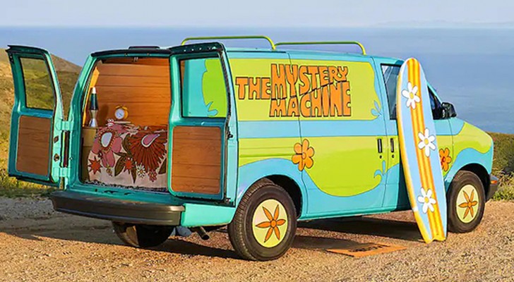 Su Airbnb puoi affittare la "Mystery Machine" di Scooby-Doo: il furgoncino del cartoon diventa reale