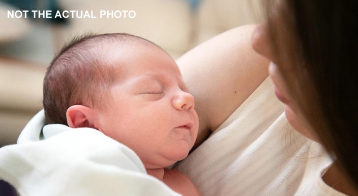 Une infirmière adopte le bébé qu'elle a fait naître : "Il y a eu un lien fort entre nous tout de suite"