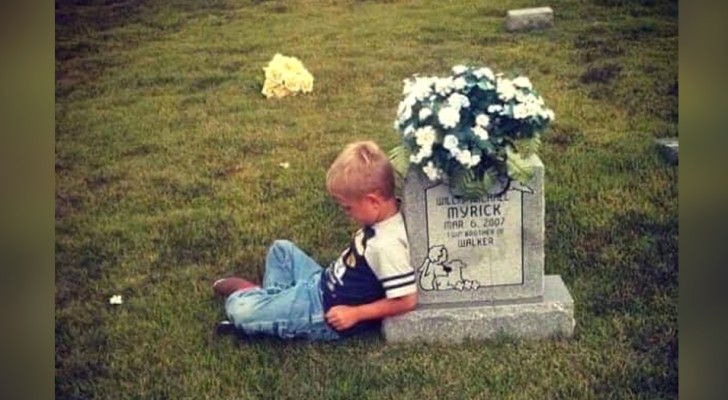 5-year-old boy visits the grave of his twin brother and tells him about his first day of school