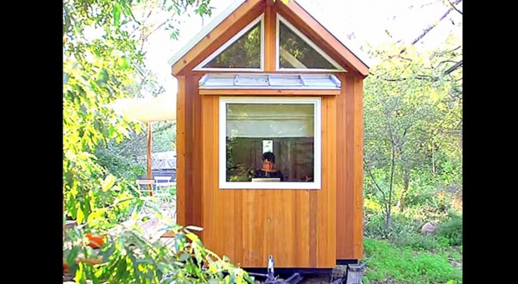 From the outside, this house is tiny, but when you go inside...WOW !