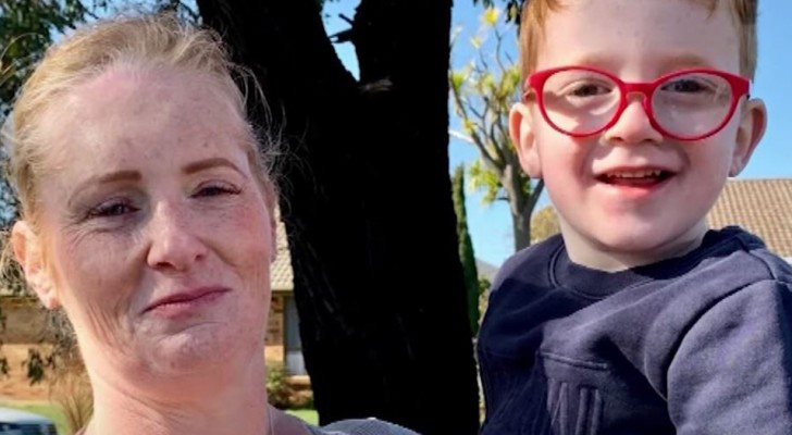 Moeder die alleen thuis is met 4-jarige zoon valt flauw: het kind redt haar leven