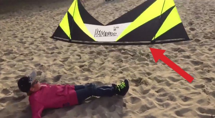 Look what this child does... I'm sure you've NEVER seen a kite like this one !