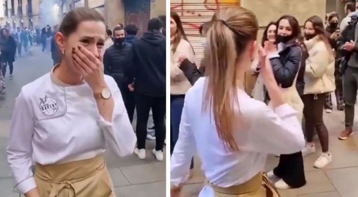 Young woman opens a bar and on the first day of work, all her friends join her: a surprise show of support