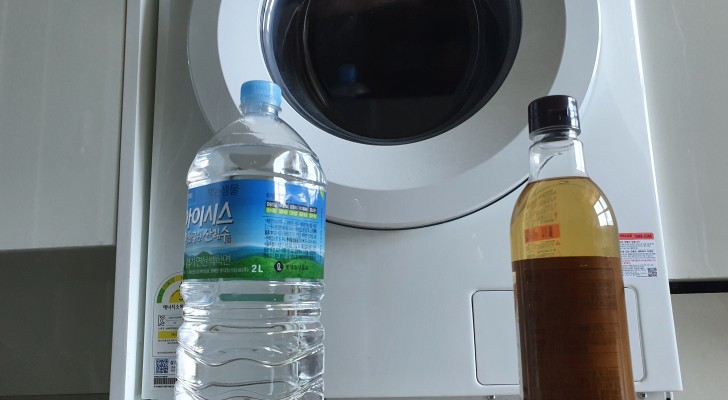 Bewaar altijd een fles in de buurt van de wasmachine om onaangename geuren te voorkomen