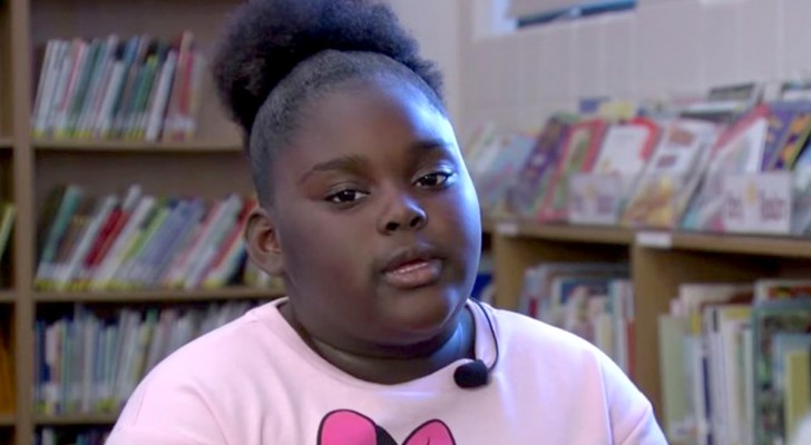 Bimba di 9 anni salva la vita a una compagna di classe: stava rischiando di soffocare