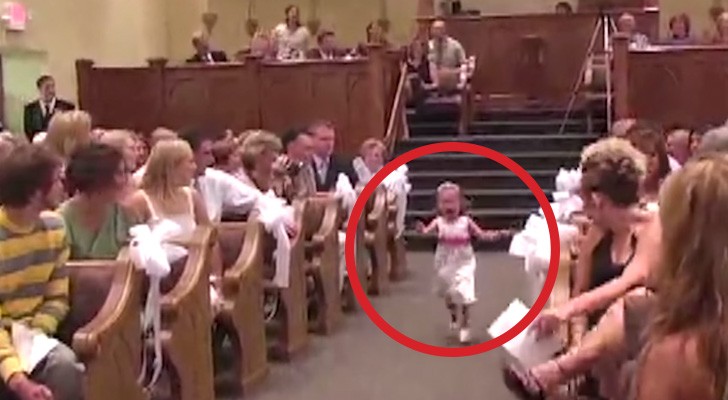 Some children are taking the rings at the altar, but SOMETHING doesn't go as planned ...