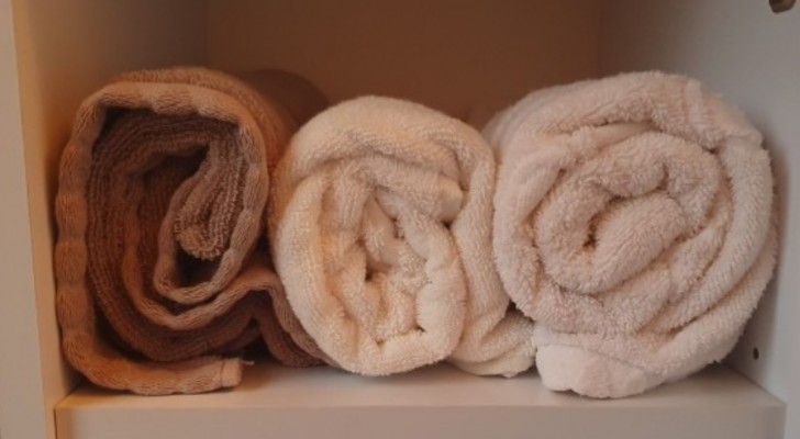 Fluffy towels without using a dryer: tips for flawless laundry