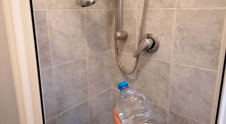 Je kunt de douche laten glanzen door alleen schoonmaakazijn te gebruiken