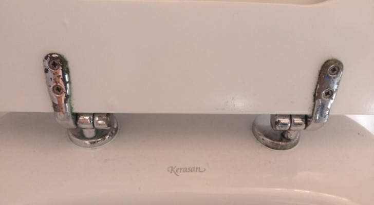 Rostfläckar på badrumsinredningen: 6 knep för att enkelt ta bort dem