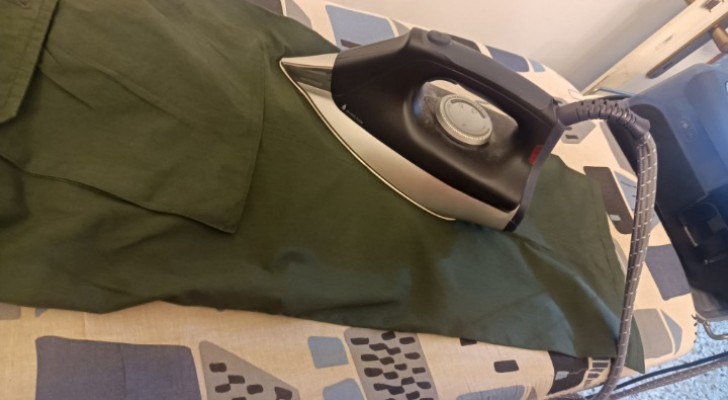 Pantaloni senza pieghe: come stirarli in modo che siano sempre perfetti