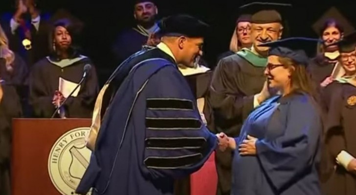 The power of determination: a pregnant woman gets her degree while almost in labor (+ VIDEO)