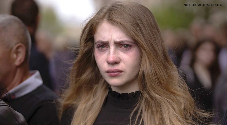 Woman manages to earn more than $26,000 a year by crying at strangers' funerals