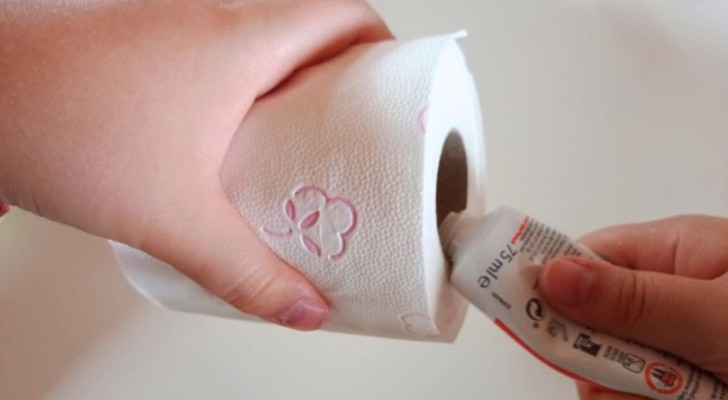 Gör som dina mor- och farföräldrar, lägg tandkräm i toalettpappersrullen: vi förklarar varför