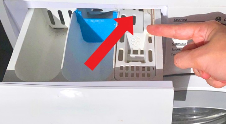 Se usi il tasto nascosto all'interno della lavatrice il tuo bucato sarà sempre perfetto