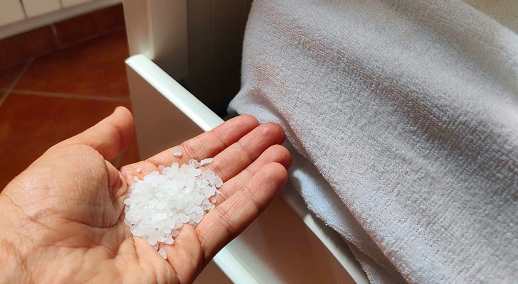 Le sel sous le matelas et d'autres remèdes à tester pour combattre l'humidité
