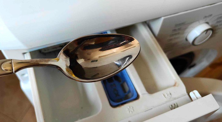 Le linge ne ressort pas de la machine propre et parfumé ? Vous pouvez ajouter un ingrédient