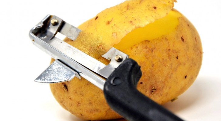 Är det bättre att skala potatisen före eller efter tillagning? Det finns en skillnad