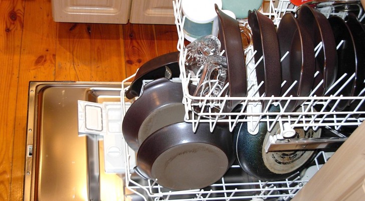 Lave-vaisselle : les 6 choses qui ne doivent jamais être lavées dans l'appareil