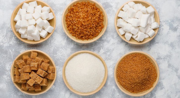 Zucchero bianco e bruno, di canna e barbabietola, integrale e grezzo: quali sono le differenze?