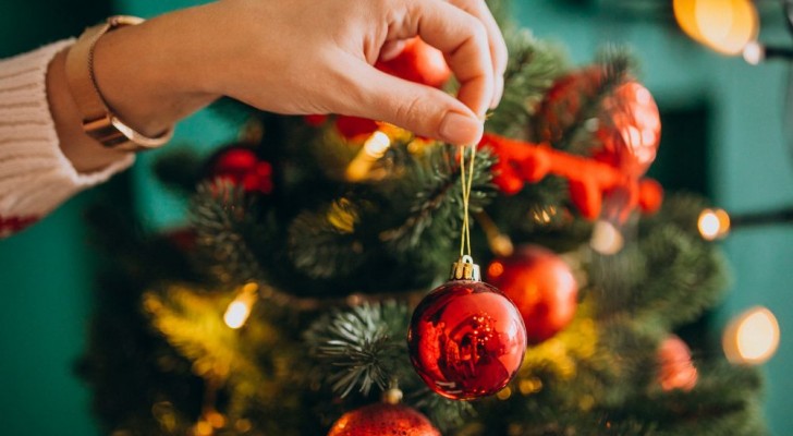 Att klä julgranen långt före jul är bra för dig: psykologernas åsikt