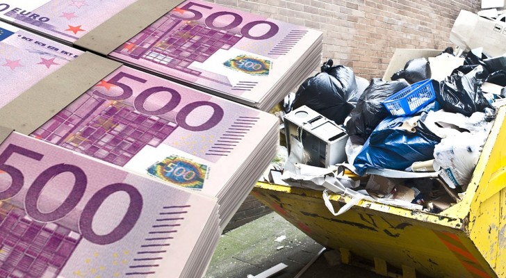 Ze ruimen het huis van een familielid op: ze gooien per ongeluk €17.000 aan erfenis op de vuilstort