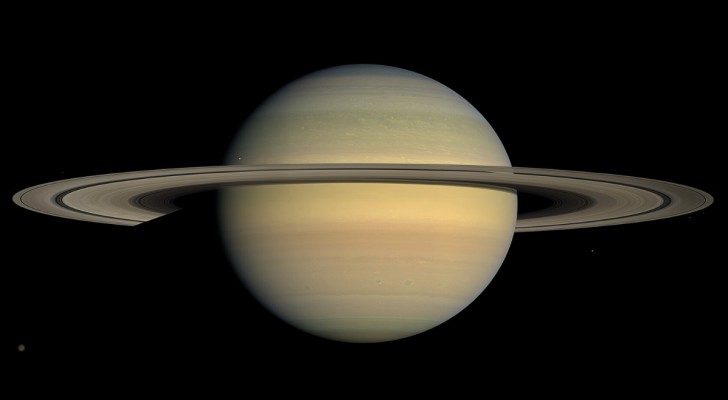 Saturno, abbiamo ancora pochi mesi per osservare i suoi magnifici anelli destinati a sparire
