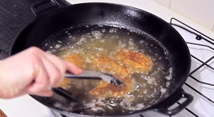 Thanks to a secret ingredient, here's the recipe to cook the crisper fried chicken !