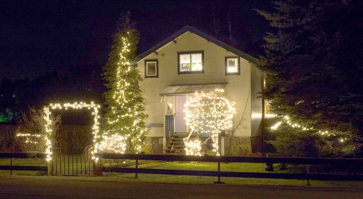 À Noël, mais pas seulement : il est préférable de passer des lumières à incandescence ou fluorescentes au LED