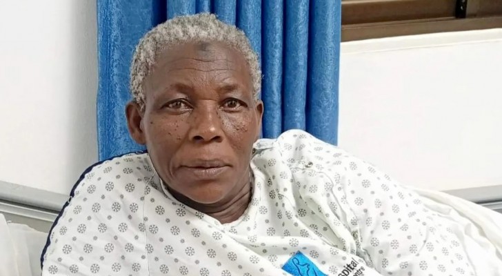 À 70 ans, elle donne naissance à de beaux jumeaux : « C'est un miracle »