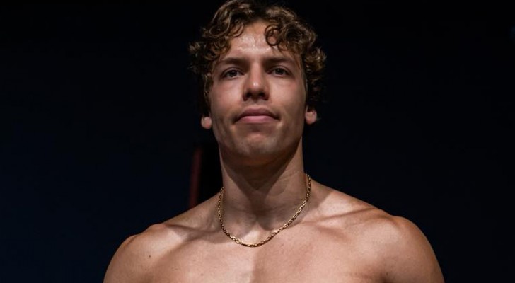 Il figlio di Schwarzenegger, Joseph Baena, condivide sue foto da bodybuilder: impossibile non pensare al padre