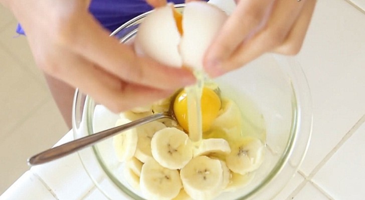 Das Rezept für ein gesundes und exquisites Frühstück? Ihr braucht 2 Eier und 1 Banane...