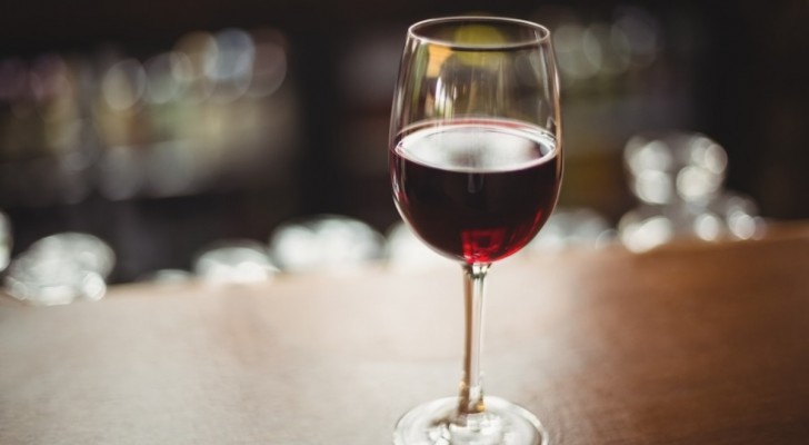 Calici di vino: come pulirli per farli tornare a brillare come nuovi
