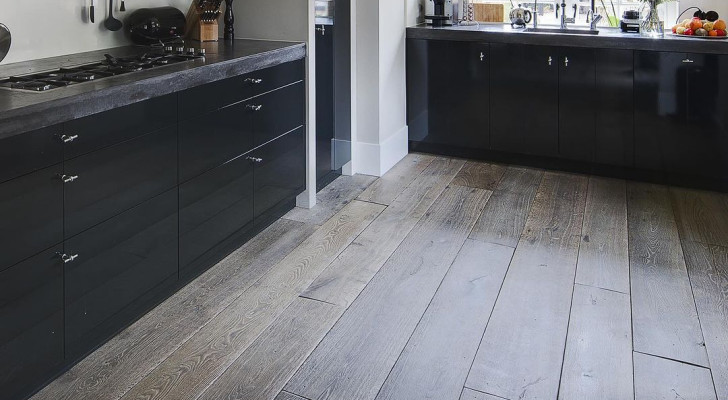 Scegliere il colore del pavimento: quale si abbina meglio ai nostri mobili da cucina?