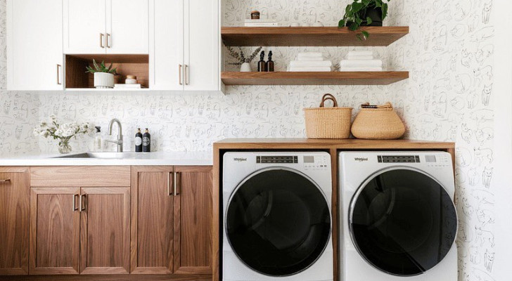 Dovete inserire lavatrice e asciugatrice in cucina? Nascondetele con questi semplici trucchi
